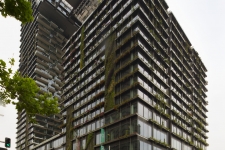 D2015_NSW_OneCentralPark_WEB_02